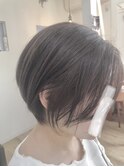 女性らしさ残すショートボブ