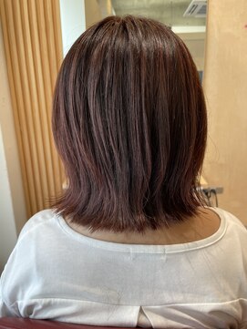 レイニシーエスエス(Rei2css) 外ハネ｜ブリーチなしカラー｜ピンクブラウン