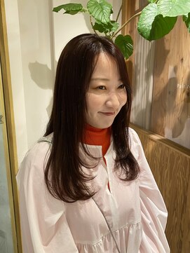 ティオ バイ スニップ(Tio by snip) ふんわり顔周りレイヤースタイル