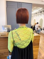 シロ(siro)&nbsp;オレンジルーツカラー　ミニボブ