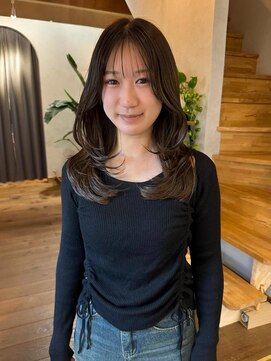 レイヤーカット×グレージュ