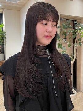 トリッカ シブヤ(TRICCA SHIBUYA) ロングレイヤー顔周りカット髪質改善艶カラーシースルーバング