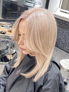 アグ ヘアー ドルチェ 静岡青葉通り店(Agu hair dolce) ホワイトベージュ