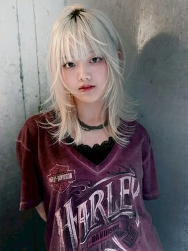 ネハス(nehus.) ハッシュカット/レイヤーカット/ブリーチカラー/ダブルカラー