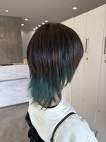 グランデュール 浜松小豆餅店(GRANDEUR)&nbsp;ウルフカット インナーグリーン