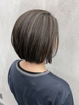 カルヴィナ(CALVINA) 【CALVINA】ハイライトミニボブ