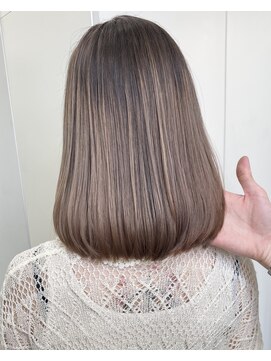 アライブ キチジョウジ(ALIVE Kichijoji) イメチェンエアータッチバレイヤージュカラーグレージュ