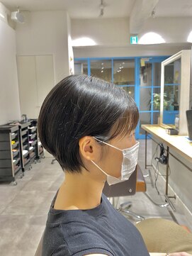 インフィニティ 新富町(Infinity) 耳掛けショートボブ