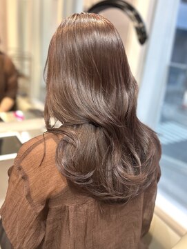 アール 横浜(R) MAKI〈艶ラベンダーブラウン/艶カラー/ミディ/ロングヘア〉