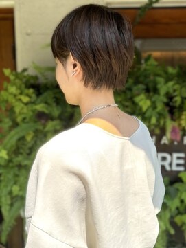 スクエアウーノ 博多(SQUARE＊UNO HAKATA) ハンサムショート　大人ショート　ブラウンベージュカラー