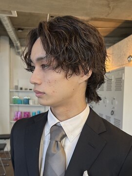 バイフィフス 原宿/表参道(by fifth) 原宿メンズマッシュウルフ無造作シャドウパーマツーブロック黒髪