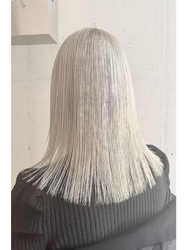 ヴォアソルヂェガーデン(Voasorte GARDEN) 《仲山》ホワイトカラー