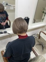 カリーナ(CARINA)&nbsp;透明が出ちゃう大人気のグレージュカラー◎