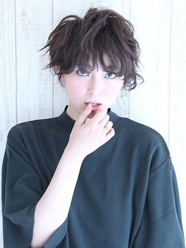 アリュールヘアー ヴィヴィ(ALLURE hair vivi) フェザーショート×ミントグレージュ×ゆるふわカール