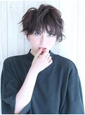 フェザーショート×ミントグレージュ×ゆるふわカール