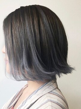 ナイン(9 nine) 30代40代グレージュ小顔シークレットハイライト大人かわいいボブ