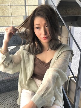 アンビエンテ(ambiente) オリーブグリーン　ミディアム【坂根】