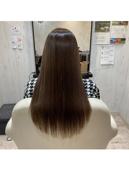 バンビラボ(Bambi Labo)の写真/毛髪強度140％のケラチン＆アミノ酸で、髪を内部から補修！持続性◎の【TOKIOシステムトリートメント】