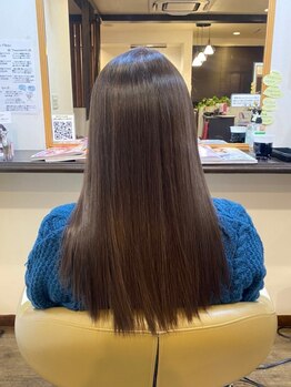 アイリス ヘアデザイン(IRIS HAIR DESIGN)の写真/髪や地肌に優しい《ノンジアミンカラー》を使用!!これからの季節にピッタリなカラーをお届けします♪