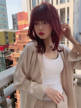 アイユー(ii+U) くびれレイヤー　ミディアム　顔周りカット