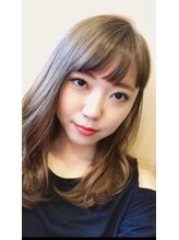 ラフィル Laughile 難波 千尋