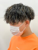 メッシュハイライトスパイラルパーマツイストパーマツーブロック