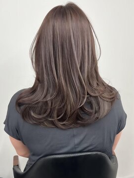 リティー バイ ジルブラン(Lity by JILBLAN) レイヤーカット/ハイライトカラー/イルミナカラー[鹿児島中央駅]