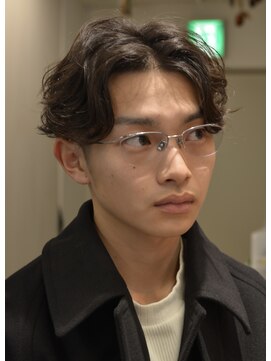 センターパートパーマ