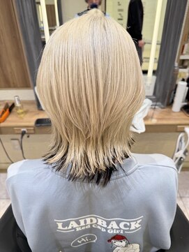 ケンジ 横須賀中央(KENJE) ウルフ&ホワイトカラー