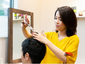 ヘアーサロン ユユ(HAIR SALON YuYu)の写真/髪質・生え癖から調整しながらお悩みを改善するカットで、普段のお手入れ・スタイリングをラクに♪