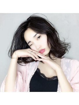 ホログラム ロッポンギ ヘアー(HOLOGRAM ROPPONGI HAIR) ☆ストリートモテ可愛いミディ☆