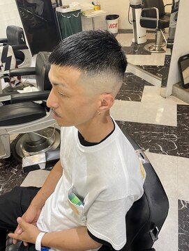 メリケンバーバーショップ フクオカ(MERICAN BARBERSHOP FUK) クロップスタイル