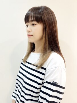 ヘアー ドレッサー パワードール(Hair Dresser) アッシュベージュのハイカラー