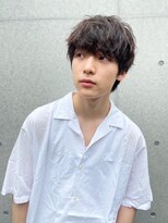 コンティニュー オモテサンドウ(CONTINUE OMOTESANDO)&nbsp;暗髪でも決まるラフなゆるふわマッシュレイヤーメンズカット