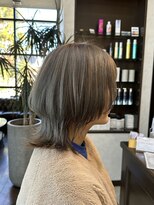 アールトゥーヘアー(art To Hair) グレージュカラー/ハイトーン/ウルフカット