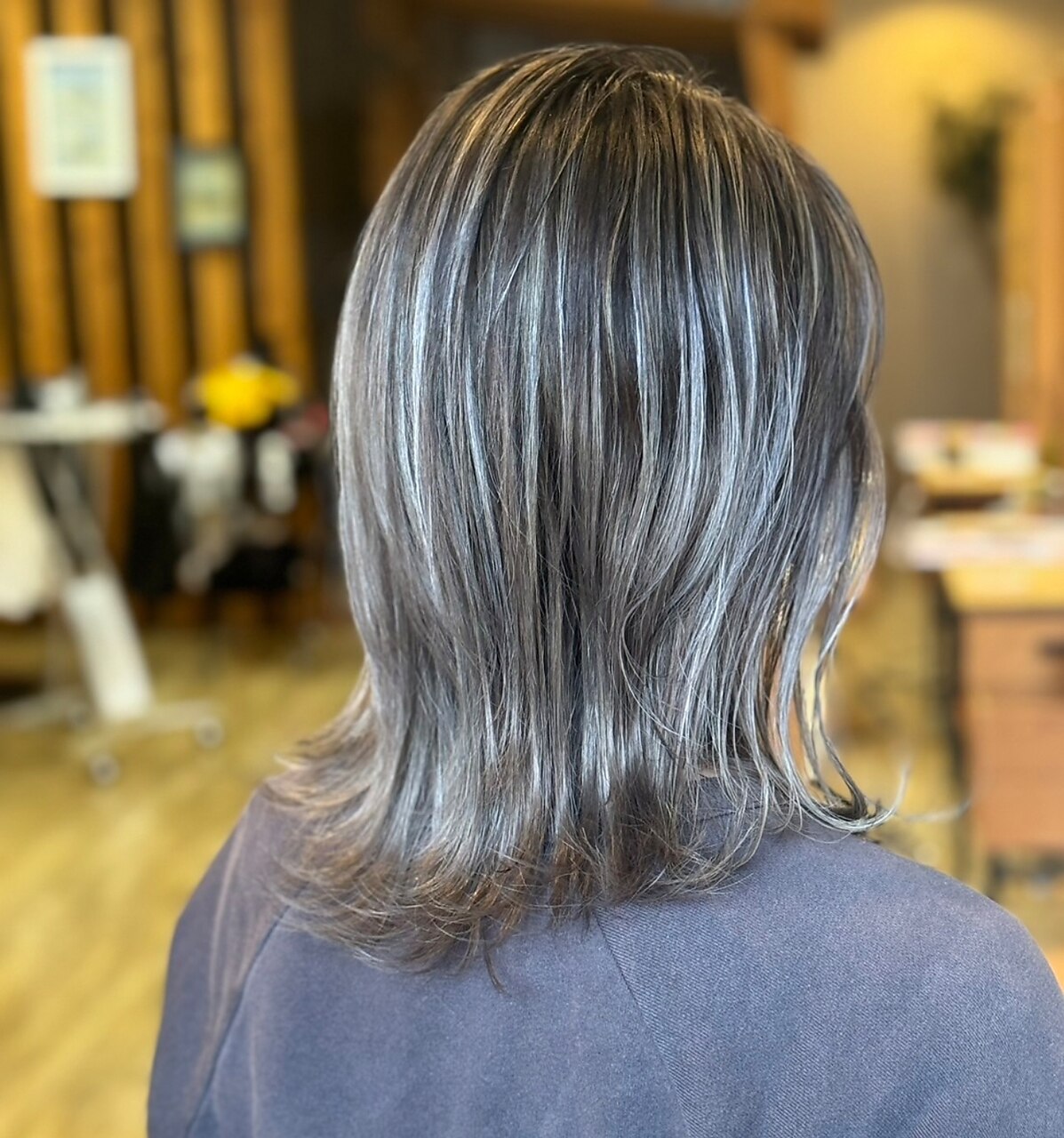 *大人女性に大人気*カット+全頭ハイライトカラー(白髪ぼかし可) \18000
