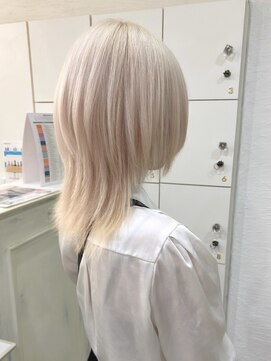 インク サカエ(inq sakae) ウルフ/ホワイト/ハイトーン