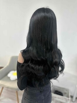 ダイア(D I a)の写真/一人のスタイリストが仕上げまで担当してくれるから、あなたの理想や悩みも相談しやすいのが魅力的。