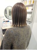 透明感ある切りっぱなしボブ