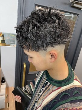 オムデュー(HOMME DEUX) 【AOI】フェードパーマ