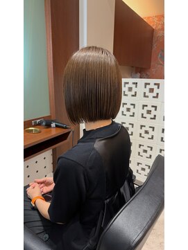 クルニエ(crenier) 切りっぱなしボブ/ミニボブ/ぱっつんボブ