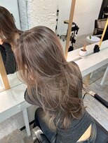 ブレンド 渋谷(BLend)&nbsp;ハイライトミディアムヘア暗めカラーオリーブグレー