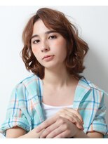 ボンヌーベル&nbsp;【Bonne Nouvelle】フラッフィーウェーブ ミディアム ボブ