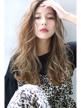 ブラン 梅田(Blanc) 【Blanc/梅田】イルミナカラー/無造作カール/ロング