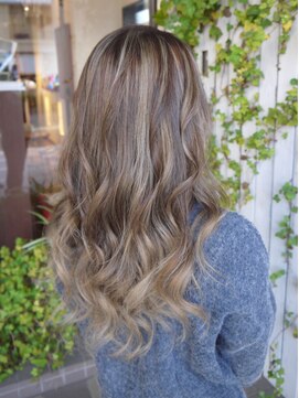 ヘアー ライフ トゥルース(Hair Life truth) 《truth》ハイライト×グレージュ