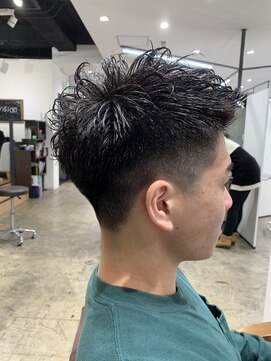 グランルッソ 岡山イオン前(GRAN LUSSO) ベリーショート×刈上げ