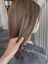 ネオリーブ クーロ(Neolive curro) ハイライト×外はねボブ