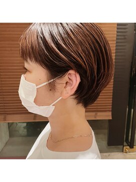 リマ(RIMA) 首に沿う襟足！