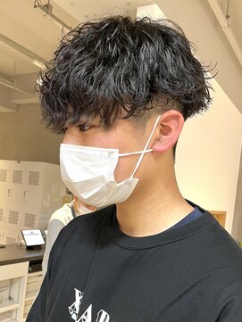 エリマ 調布(elima) 波巻きスパイラル/ツイストスパイラル/ボリュームダウンパーマ