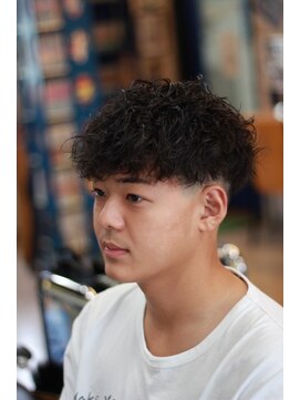 カットハウス 波巻きスパイラル